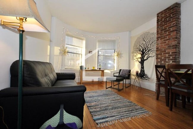 property at 878 Huntington Ave