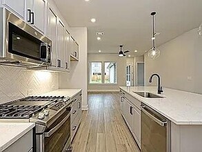 5806 Rangeland Rd in Austin, TX - Building Photo - Building Photo