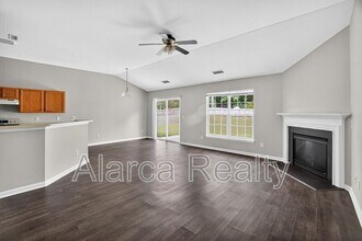 154 Pleasant Grove Ln in Mooresville, NC - Building Photo - Building Photo