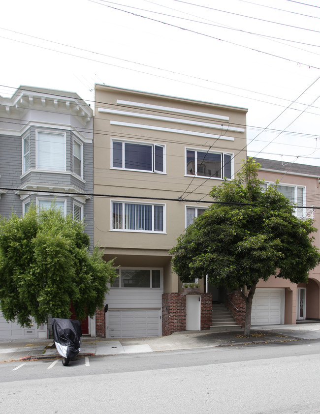 2425 Larkin St in San Francisco, CA - Building Photo - Building Photo