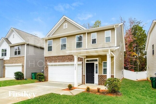 9525 Blue Knoll Ct in Charlotte, NC - Building Photo - Building Photo