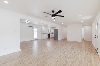 1409 Crescent Dr in Alamogordo, NM - Foto de edificio - Building Photo