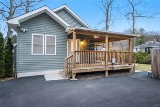 5112 Creek Rd in Schnecksville, PA - Building Photo - Building Photo