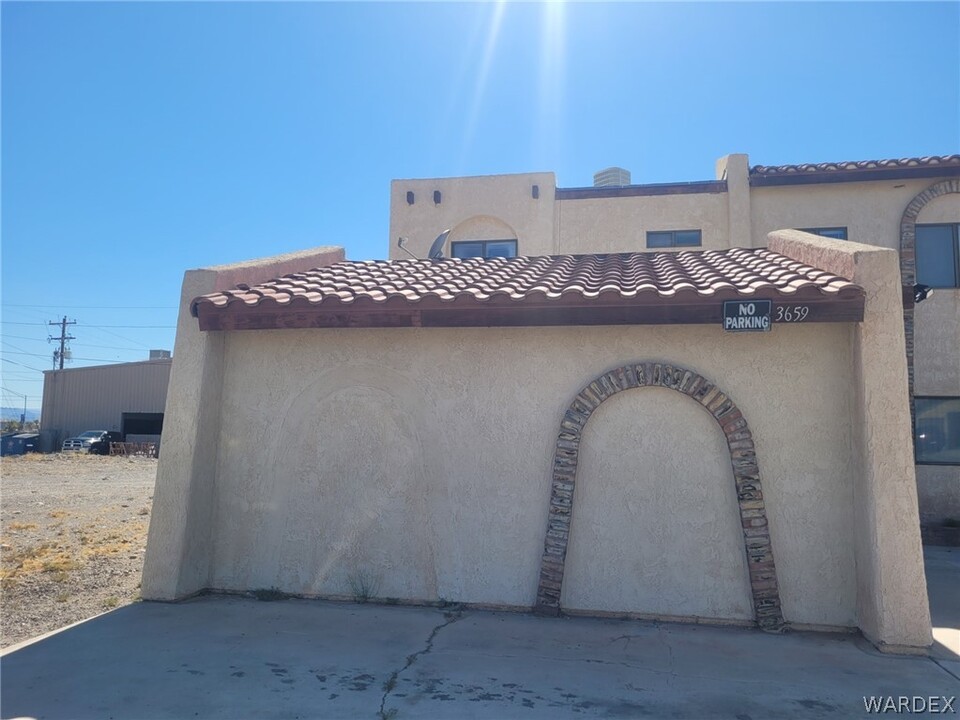 3659 Wendell Ave in Bullhead City, AZ - Building Photo