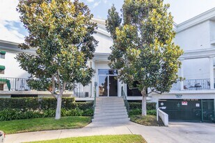 4520 Natick Ave in Los Angeles, CA - Building Photo