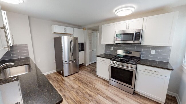 property at 124 W Lakeview Ave