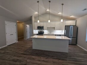 3622 Joy Cir E in Terre Haute, IN - Building Photo - Building Photo