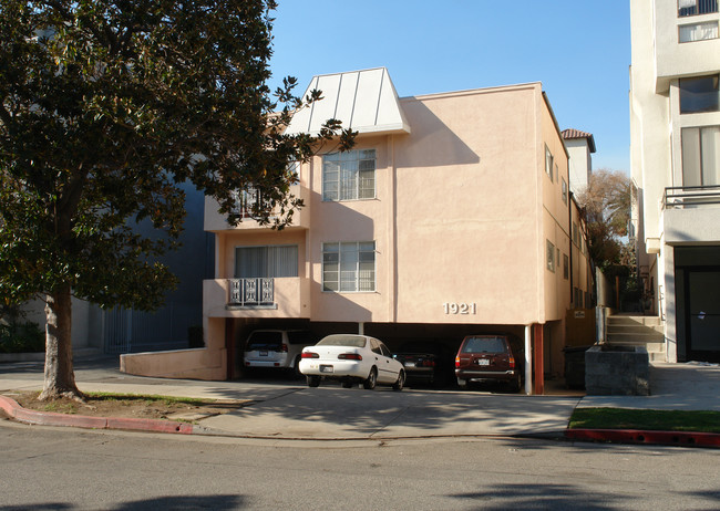 1921 Manning Ave in Los Angeles, CA - Building Photo - Building Photo