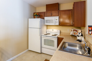 Lily's Place Senior Apartments in West Seneca, NY - Foto de edificio - Interior Photo