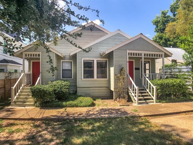 property at 1004 Charlotte St