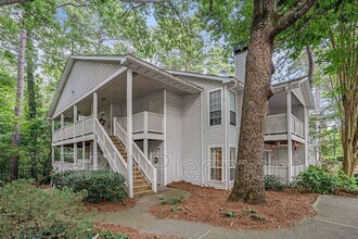 6820 Glenridge Dr in Sandy Springs, GA - Building Photo - Building Photo