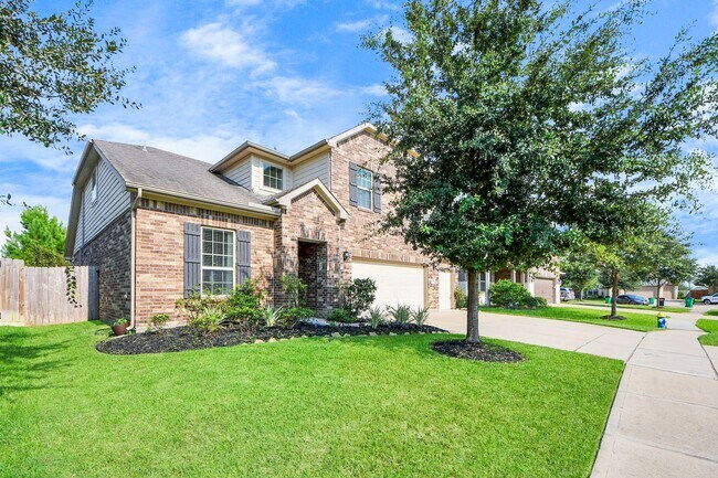 property at 5118 Kingship Ct