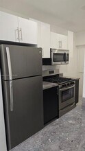 3801 SW 31st Dr in West Park, FL - Building Photo - Building Photo