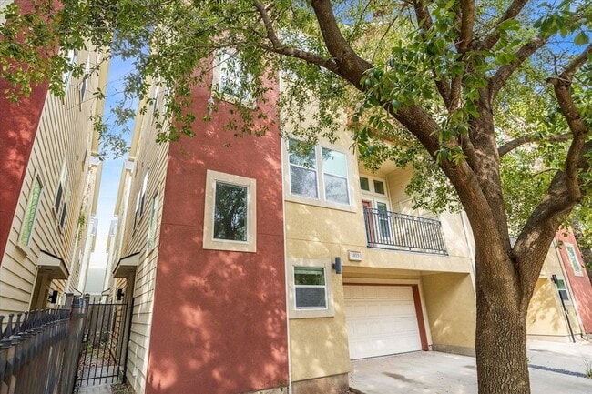 1033 W 23rd St in Houston, TX - Building Photo - Building Photo