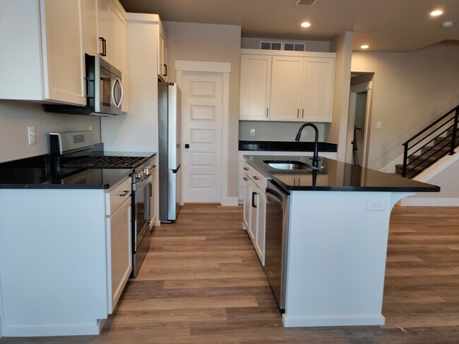2897 Sunburst Dr in Ammon, ID - Foto de edificio - Building Photo