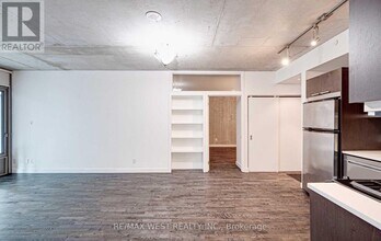 25 Oxley St in Toronto, ON - Building Photo - Building Photo