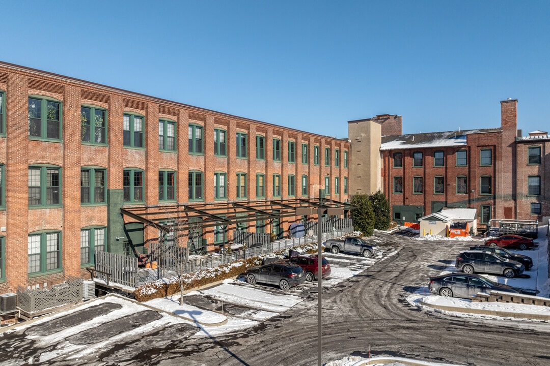 200 Lincoln Ave in Phoenixville, PA - Building Photo