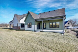 16649 Garnett St in Overland Park, KS - Building Photo