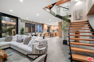 11519 Mississippi Ave in Los Angeles, CA - Building Photo - Building Photo