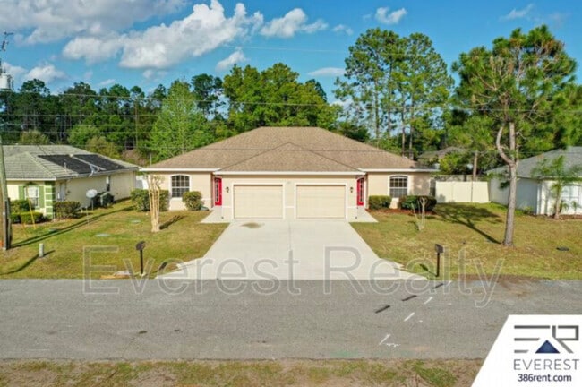 27 Raintree Pl in Palm Coast, FL - Building Photo - Building Photo
