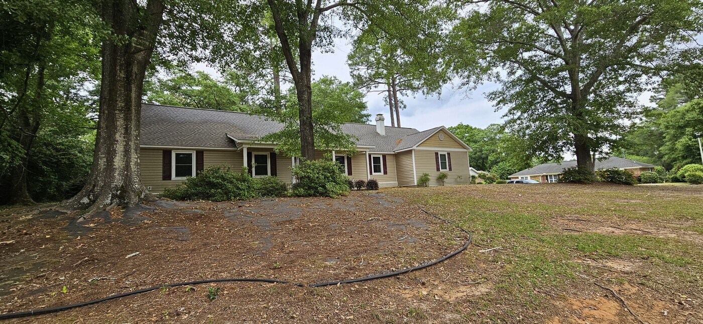 1117 Appian Way in Dothan, AL - Building Photo