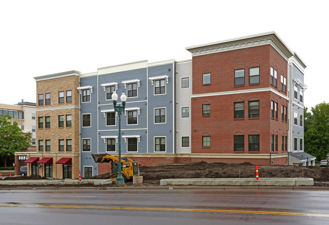 The Landing Apartments in Chaska, MN - Foto de edificio - Building Photo