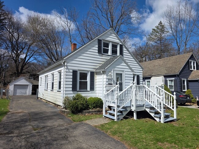 property at 304 Bakerdale Rd