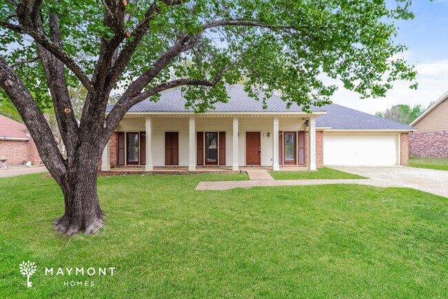 property at 140 Trace Ridge Dr