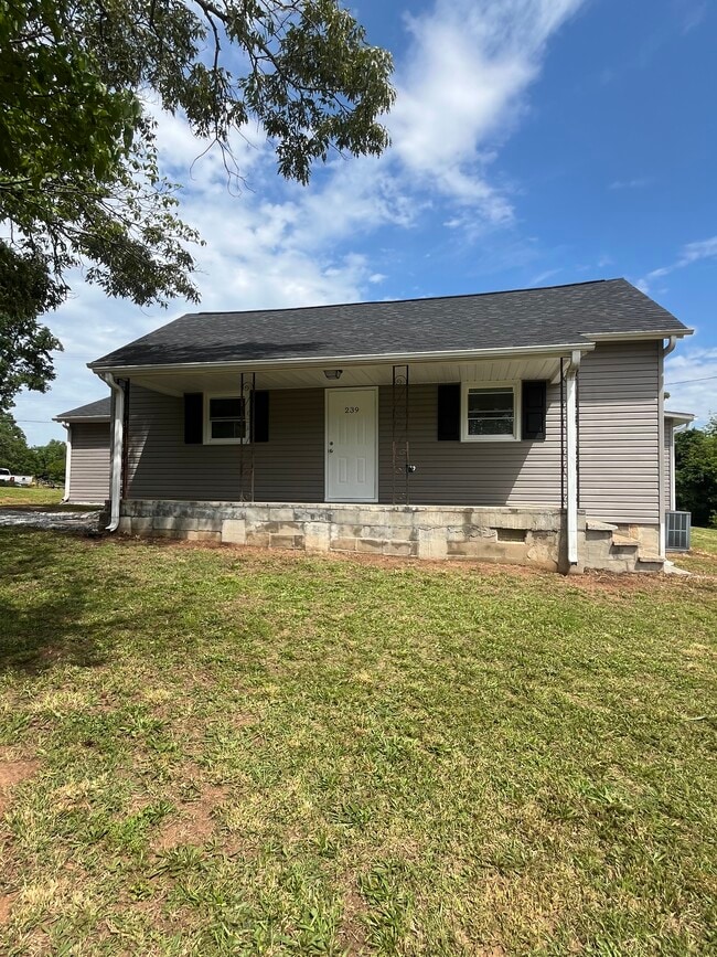 239 Thorn Dr in Spartanburg, SC - Building Photo - Building Photo