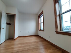 15 Green, Unit 6 in Brookline, MA - Building Photo - Building Photo