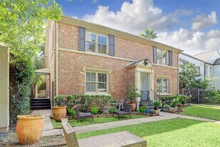 2011 South Blvd in Houston, TX - Building Photo