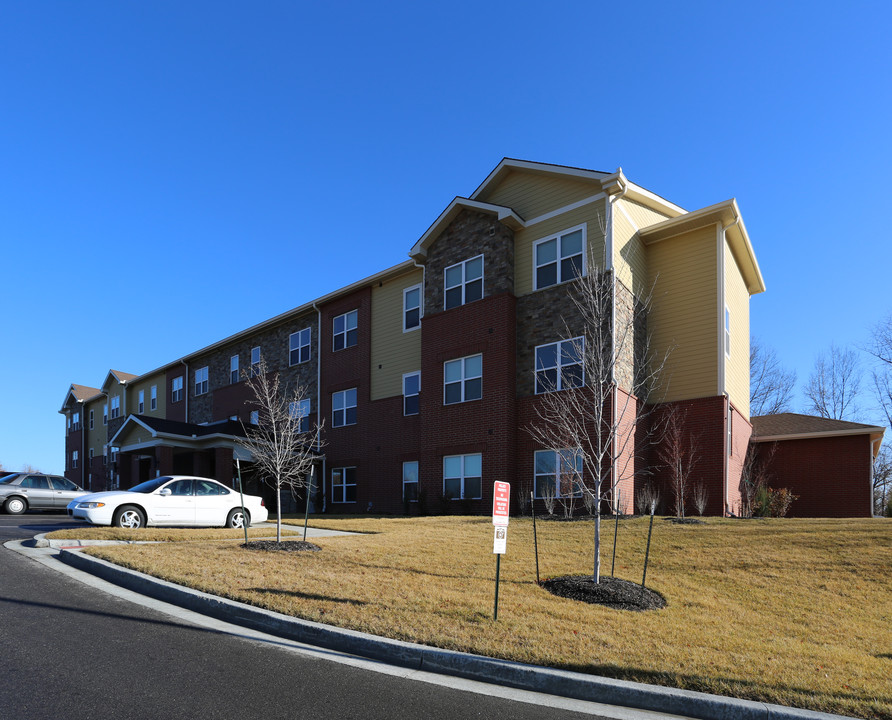 Parallel Senior Villas in Kansas City, KS - Building Photo