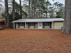 3008 Willow Dr in Meridian, MS - Building Photo