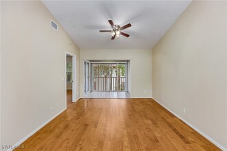 1965 Courtyard Way in Naples, FL - Building Photo - Building Photo