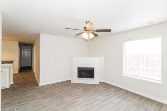 10103 Nolton Cir in Cordova, TN - Building Photo - Building Photo