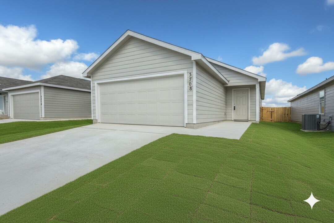 3708 Wentz Hill Dr in New Braunfels, TX - Foto de edificio