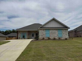 110 Madisonville Dr in Canton, MS - Building Photo