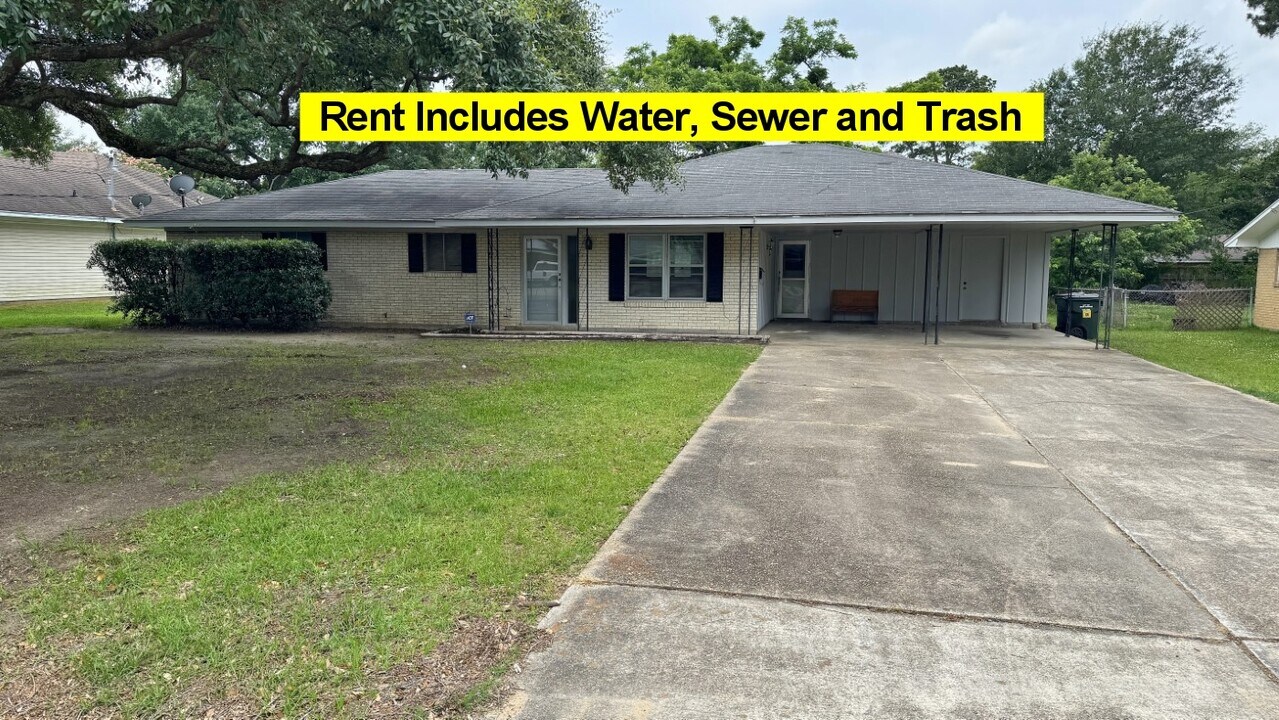 207 Gulpha Dr in West Monroe, LA - Building Photo