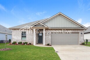 14673 Mountain Strm Dr in Athens, AL - Building Photo