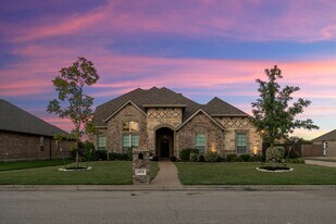 1074 Waverly Dr in Hewitt, TX - Building Photo