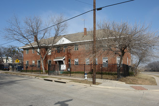 Downtownview Apartments in Dallas, TX - Foto de edificio - Building Photo