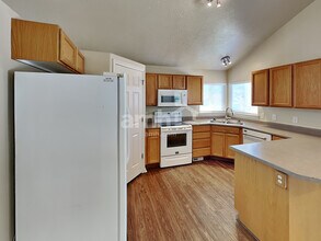 3630 New Land Loop in Lehi, UT - Building Photo - Building Photo