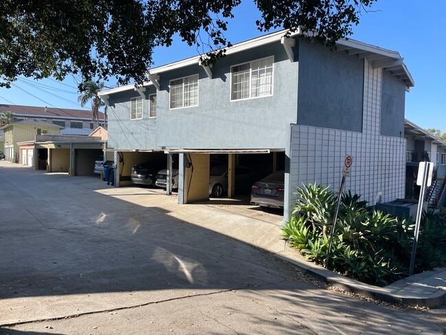 1600 N Verdugo Rd, Unit C in Glendale, CA - Building Photo - Building Photo