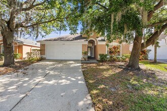 3145 Stonehurst Cir in Kissimmee, FL - Building Photo - Building Photo