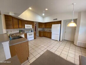 7283 Luz De Paseo Ct in El Paso, TX - Building Photo - Building Photo