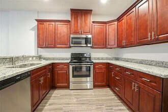 2702-2704 Appian Wy in New Caney, TX - Building Photo - Building Photo