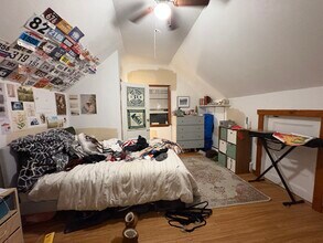 72 Hillside St, Unit 3 in Boston, MA - Foto de edificio - Building Photo