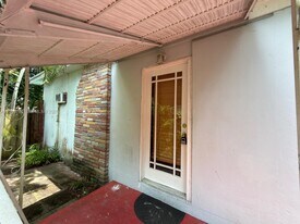 8335 NE 3rd Ave in Miami, FL - Building Photo