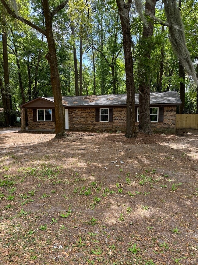 1424 Whitfield Park Cir in Savannah, GA - Building Photo - Building Photo