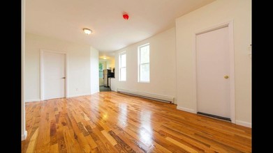 764 Thomas S Boyland St in Brooklyn, NY - Building Photo - Interior Photo